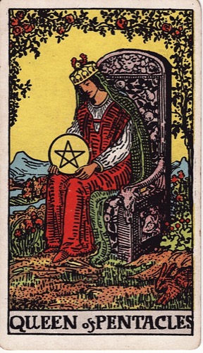 Карта Таро «Королева Пентаклей» (Queen of Pentacles), колода Райдера–Уэйта
